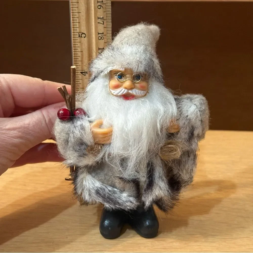 Vintage Old World Country Santa Figurine